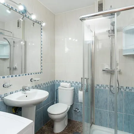 Nac8 - Bonito Con Vistas Al Mar 2 Dormitorios, Wifi, 3 Piscinas, Playa A 250 Metros * Benalmadena